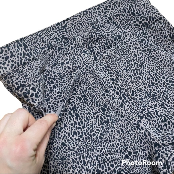 Spanx | EUC small jean-ish ankle leggings desert dot print - Picture 8 of 10